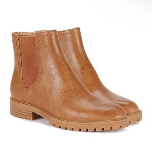 Wonderly
Hannah Chelsea Boots